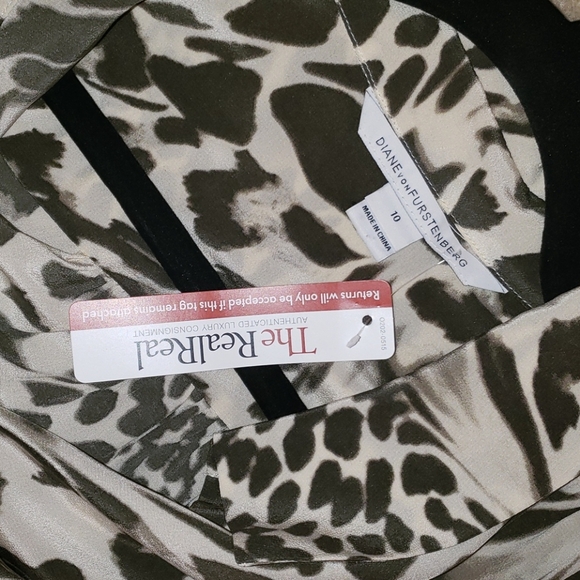 Diane Von Furstenberg Blouse Olive Green & Beige - Picture 4 of 4